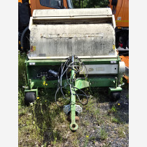 Amazone Kehr- und Vertikutiermaschine