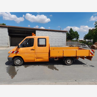 Mercedes-Benz 208 D, Pritschenwagen, 1996, Unfallschaden