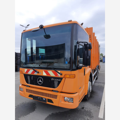 Mercedes-Benz Econic 2629L 6X2/4 NLA mit Zoeller Medium XL Gesamtansicht