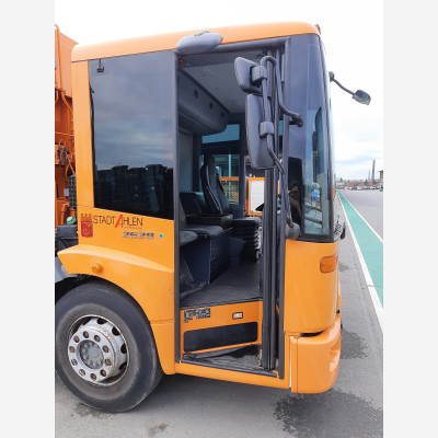 Mercedes-Benz Econic 2629L 6X2/4 NLA mit Zoeller Medium XL Gesamtansicht