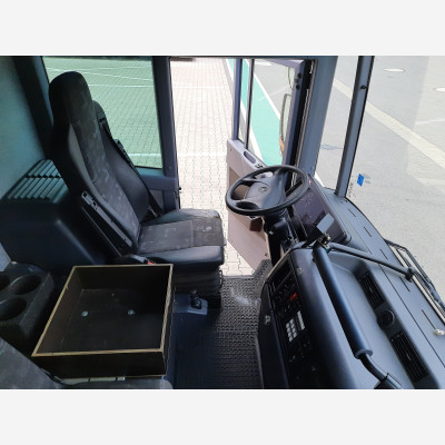 Mercedes-Benz Econic 2629L 6X2/4 NLA mit Zoeller Medium XL Gesamtansicht