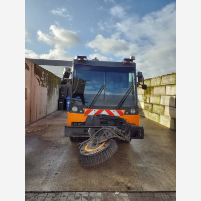 MFH 5500 Kehrmaschine
