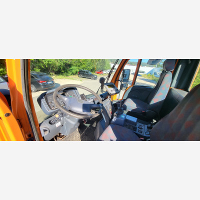 Unimog U 300 Typ: 405/10 mit Schmidt Mitos Streuer