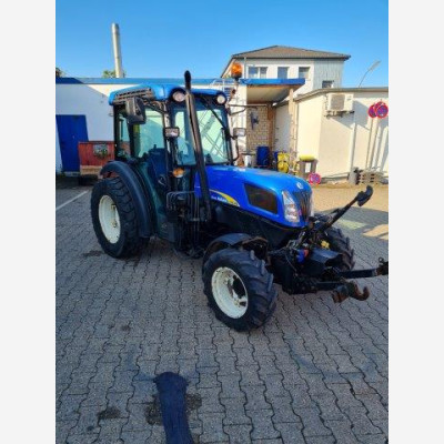 New Holland T4030N Kommunaltraktor