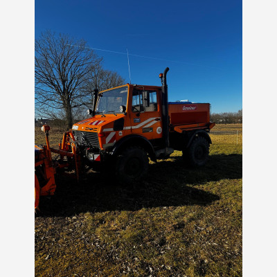Mercedes Unimog U1400 Winterdienst