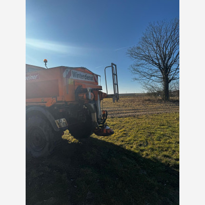 Mercedes Unimog U1400 Winterdienst
