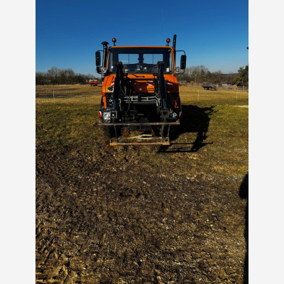 Mercedes Unimog U1400 Winterdienst