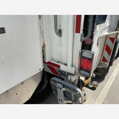 Müllwagen Scania P320 Faun Variopress