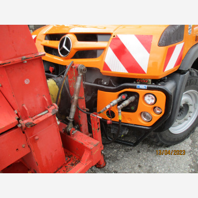 ### Holzhäcksler Typ Dücker Baujahr 2001 (Frontanbaugerät) ###