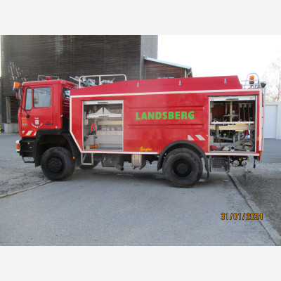 MAN TLF 24/50 Löschfahrzeug (Feuerwehrfahrzeug)