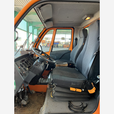 Multicar M30 mit Winterdienstausrüstung