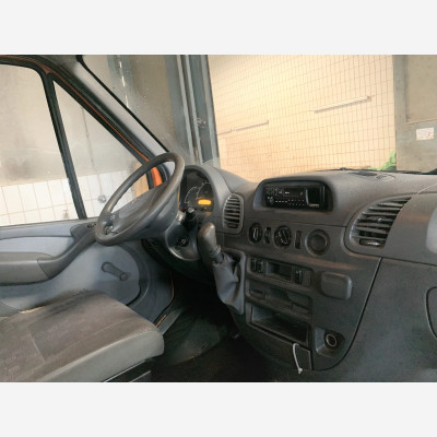 Mercedes Benz Sprinter mit Pritsche