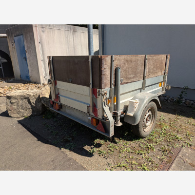 Anhänger Agados offener Kasten