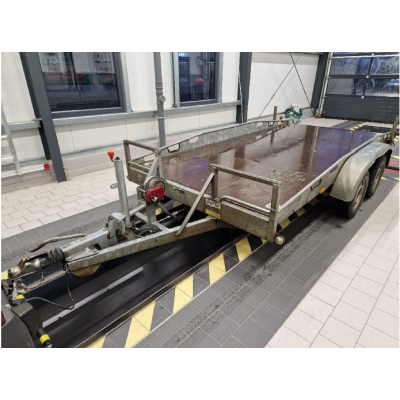 Tandem- Plattformanhänger